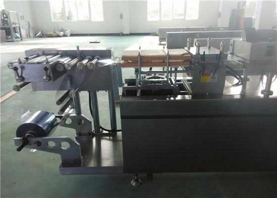 GMP Standard Compact Automatic Blister Packing Machine PLC Touch Screen
