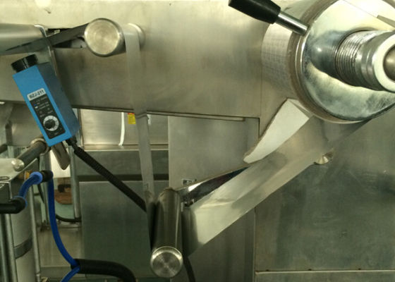 Servo Motor Alu Plastic Automatic Blister Packing Machine Tablet Blister Machine