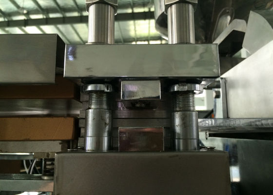 Packing materials saved Aluminum Pharmacy Blister Packaging Machine PRC System