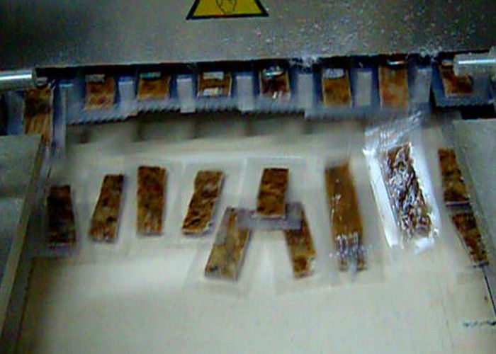 Flat Plate Soft or Hard Plastic Automatic Vacuum Packing Machine for Food