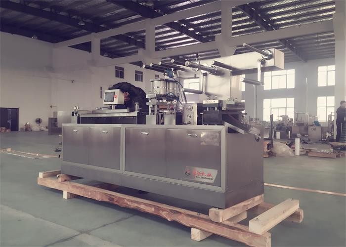 PLC Touch Screen Automatic Blister Packing Machine Blister Packaging Equipment