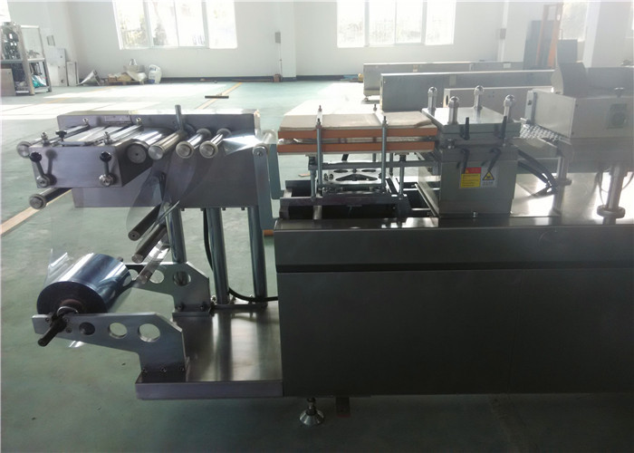 GMP Standard Compact Automatic Blister Packing Machine PLC Touch Screen