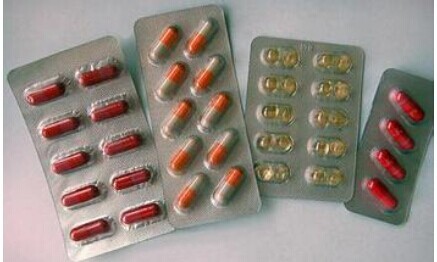 Automatic Pharmaceutical Packaging Equipment , Capusle PVC Blister Packing Machine