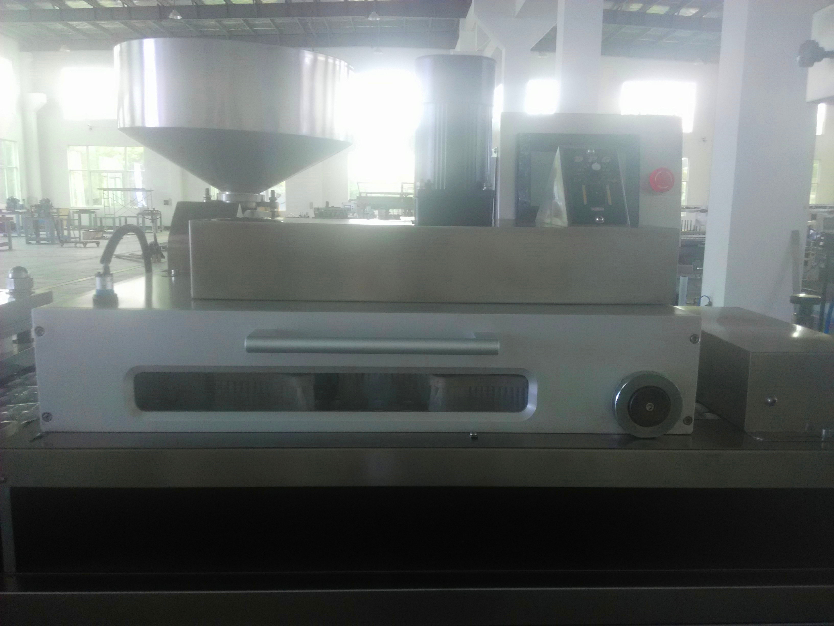Eco Friendly Full Auto Mini Electronic Alu Alu Blister Packing Machine with Flat Plate