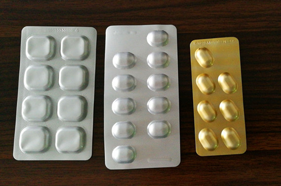 Aluminum Aluminum Automatic Blister Packing Machine / Blistering Machine for capsules, tablets, pills