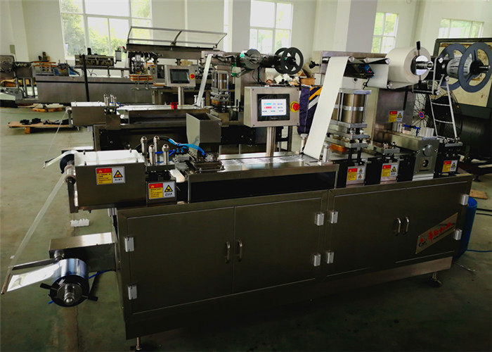 Small Capsule ALU PVC Blister Packaging Equipment Blistering Machine