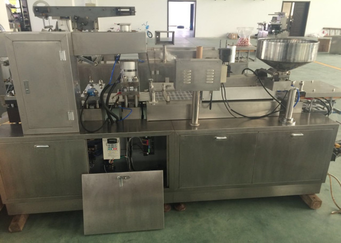 PLC Control Aluminum PVC Pharmaceutical Blister Packaging Machines